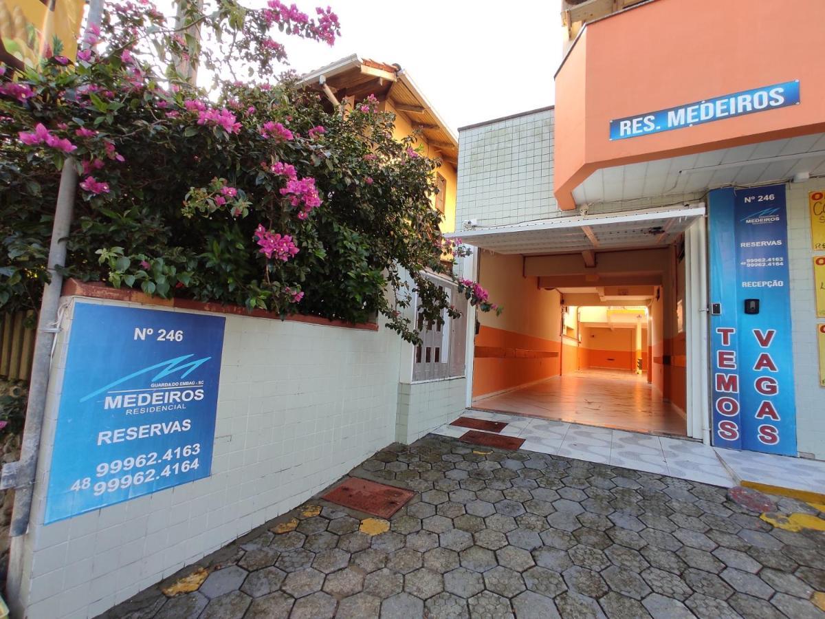 Residencial Medeiros Apartment Guarda do Embaú Екстериор снимка