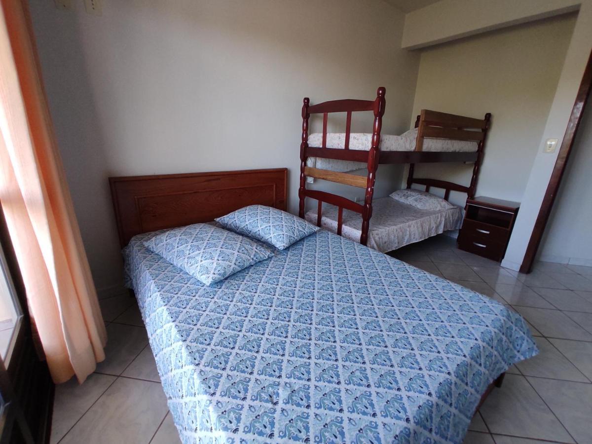 Residencial Medeiros Apartment Guarda do Embaú Стая снимка